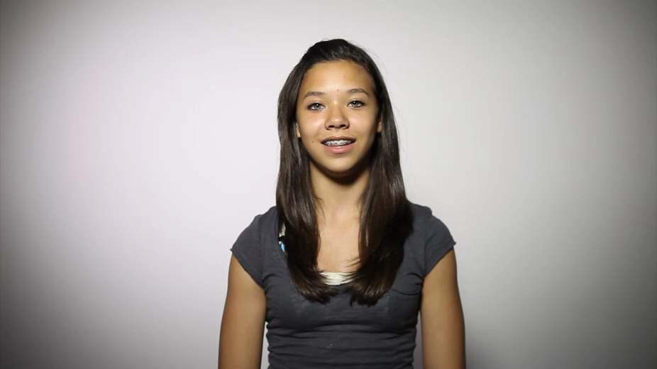 Emma, a student training participants folllow